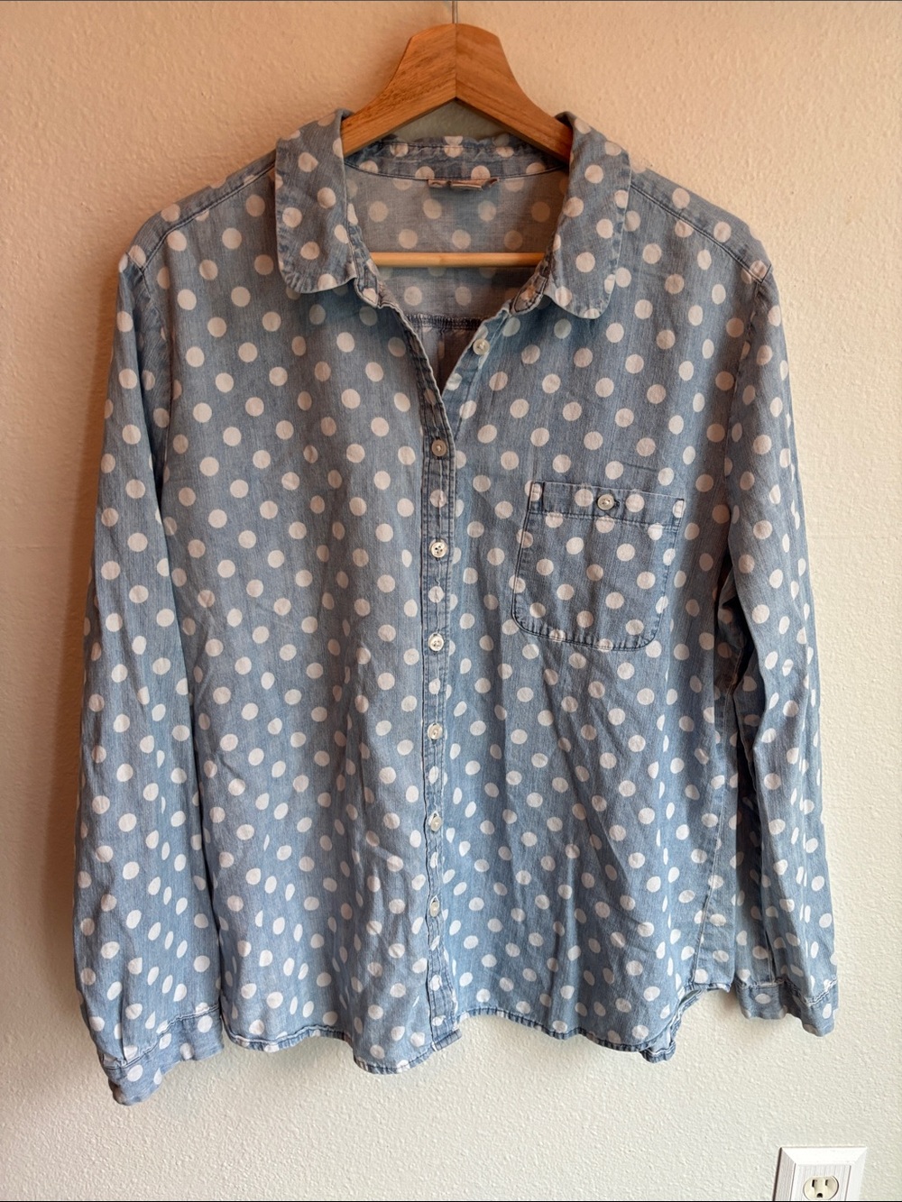 LOFT Polka Dot Women’s Button Down Shirt XL